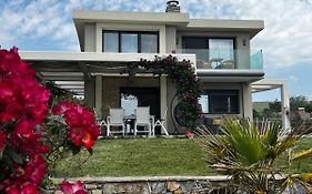 Villa Eva Dikella